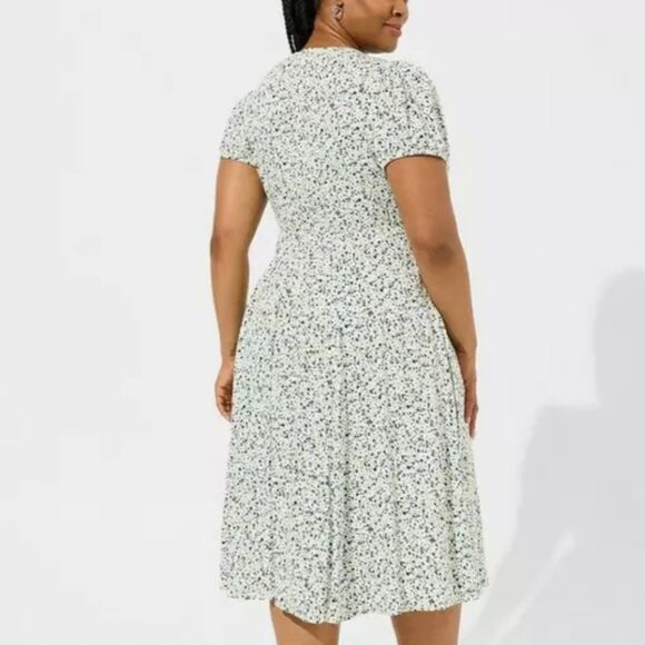 Torrid Ditst Floral Cloud Dancer Midi Challis Surplice Dress Size 22 - Picture 13 of 13